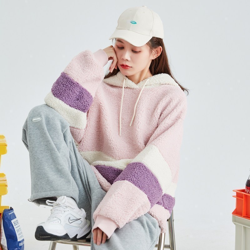 1折价529元唐狮秋冬新款卫衣女仿羊羔绒连帽上衣宽松韩版加厚拼接保暖