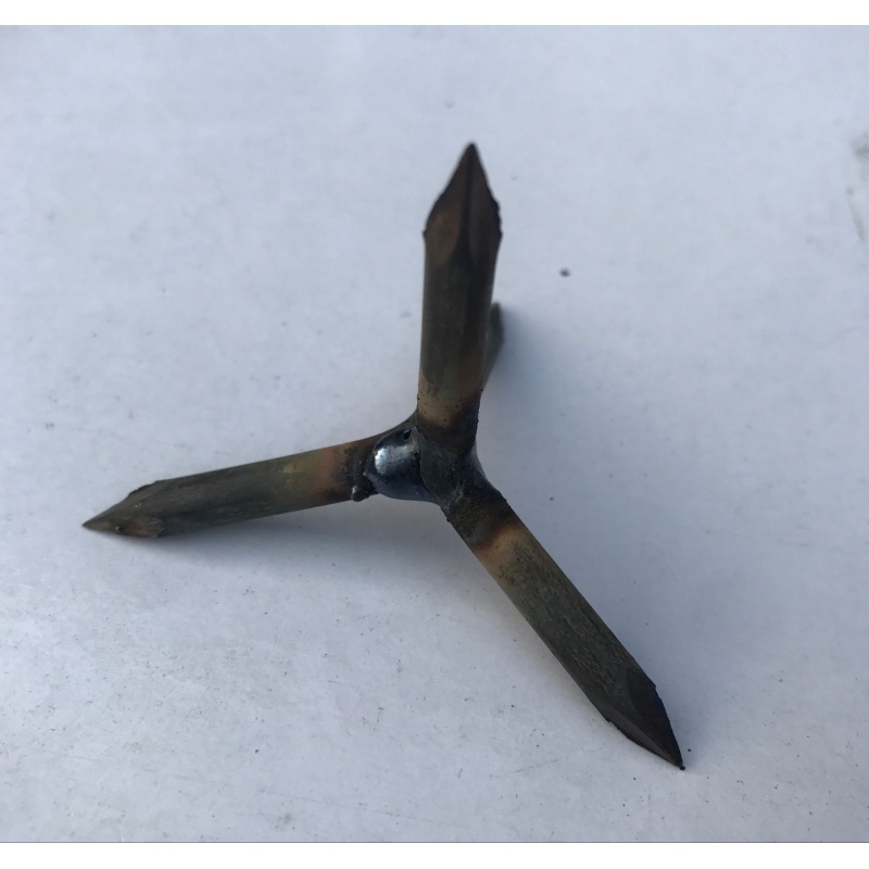 新款扎胎不倒钉扎车三角钉路障钉废胎钉防盗钉轮胎刺钉子一件包邮