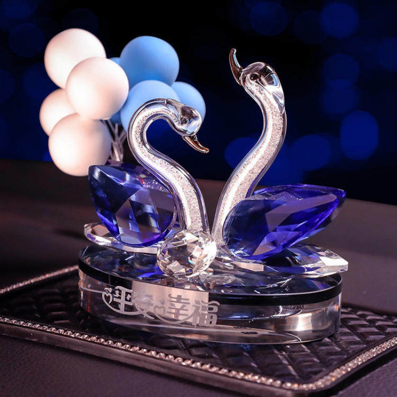 车内饰品羽毛摆件汽车用品创意水晶宝马奔驰高档车载装饰品男女士蓝色