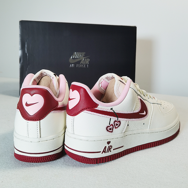 情人节限定nikeairforce1耐克af1空军一号情人节限定女子板鞋fd