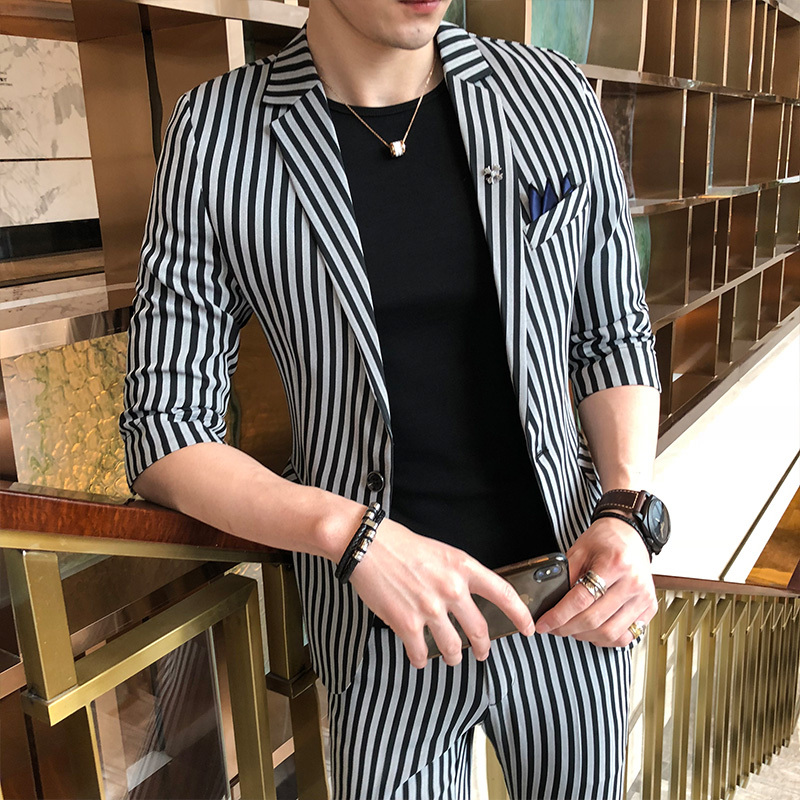 新款时尚条纹西服男士休闲商务西装型师修身中袖西服套装男礼服