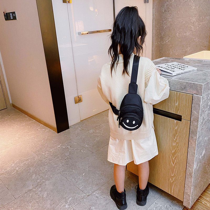 儿童包包女童时尚百搭小胸包逛街可爱笑脸单肩包宝宝零钱配饰包潮 笑脸单拉链蓝色