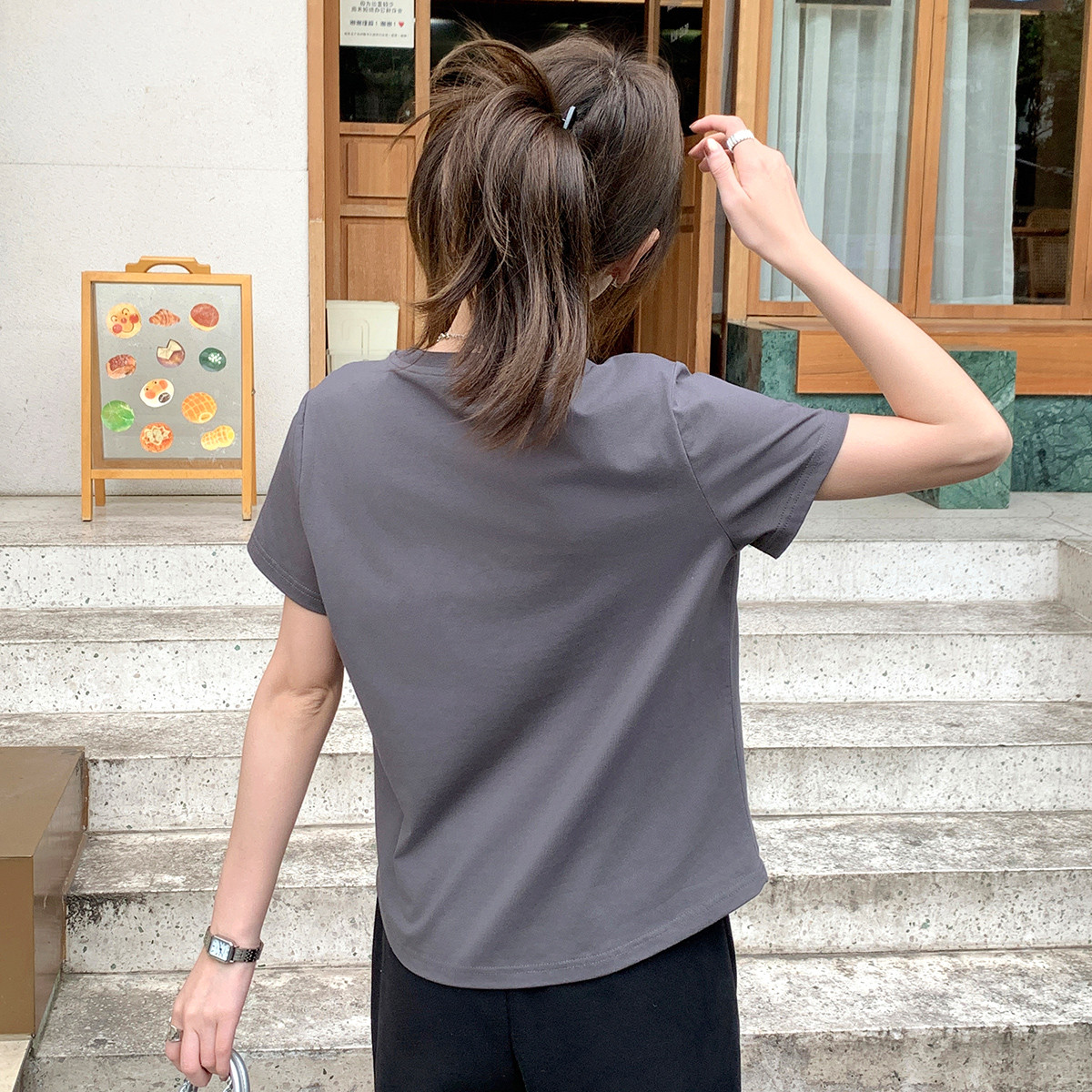 [2.5折价46.2元叠加优惠券]唐狮夏季女圆领前胸字母短款短袖T恤辣妹美式复古百搭韩系潮高清大图