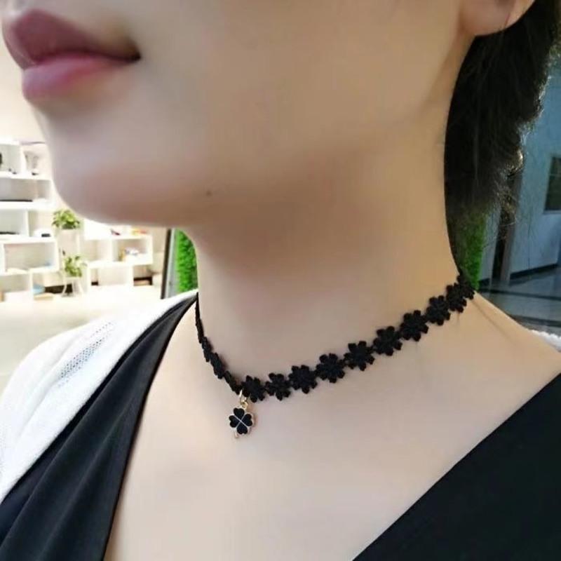脖子饰品锁骨链女黑色颈带蕾丝四叶草项链颈饰脖子链项圈女choker 四叶草-颈链