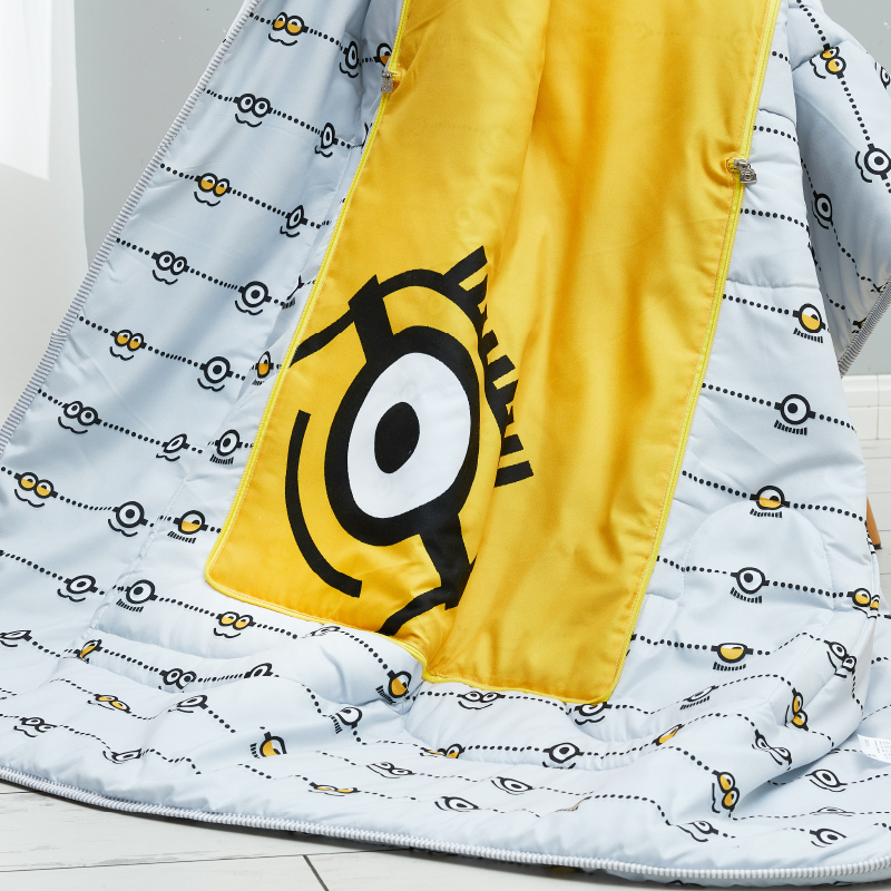 神偷奶爸 DESPICABLE ME MINION MADE 多用抱枕被 MC-FBZ10