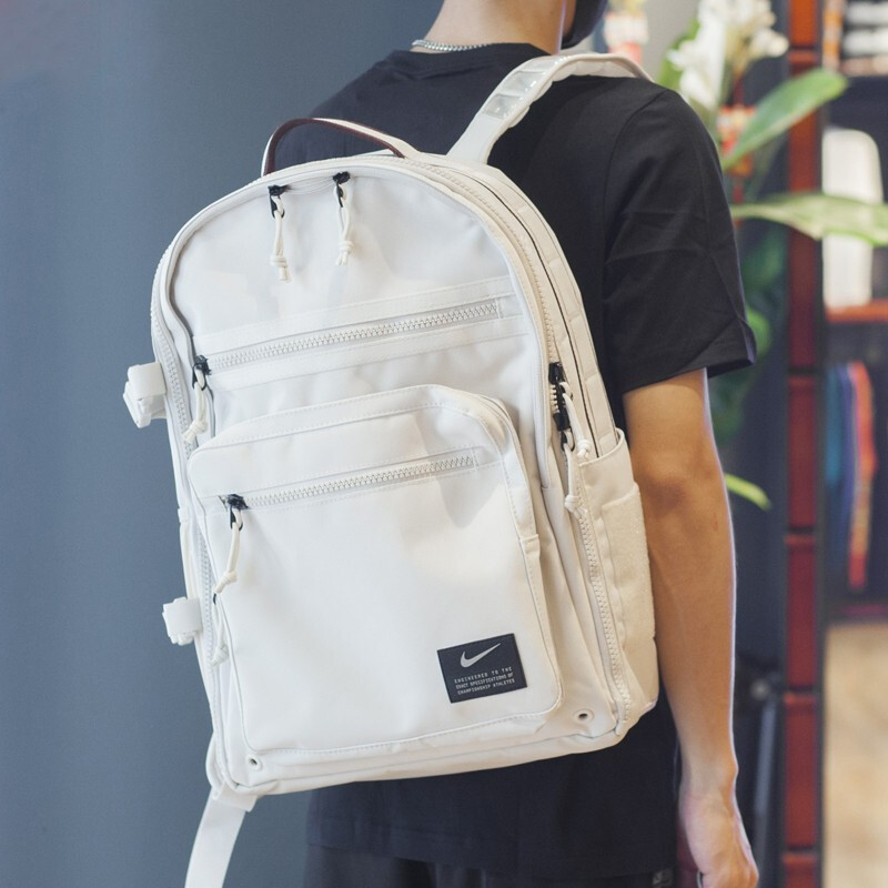 NIKE耐克双肩包 2022夏季新款运动包男包女包大容量电脑包旅行背包学生书包 CK2663-104