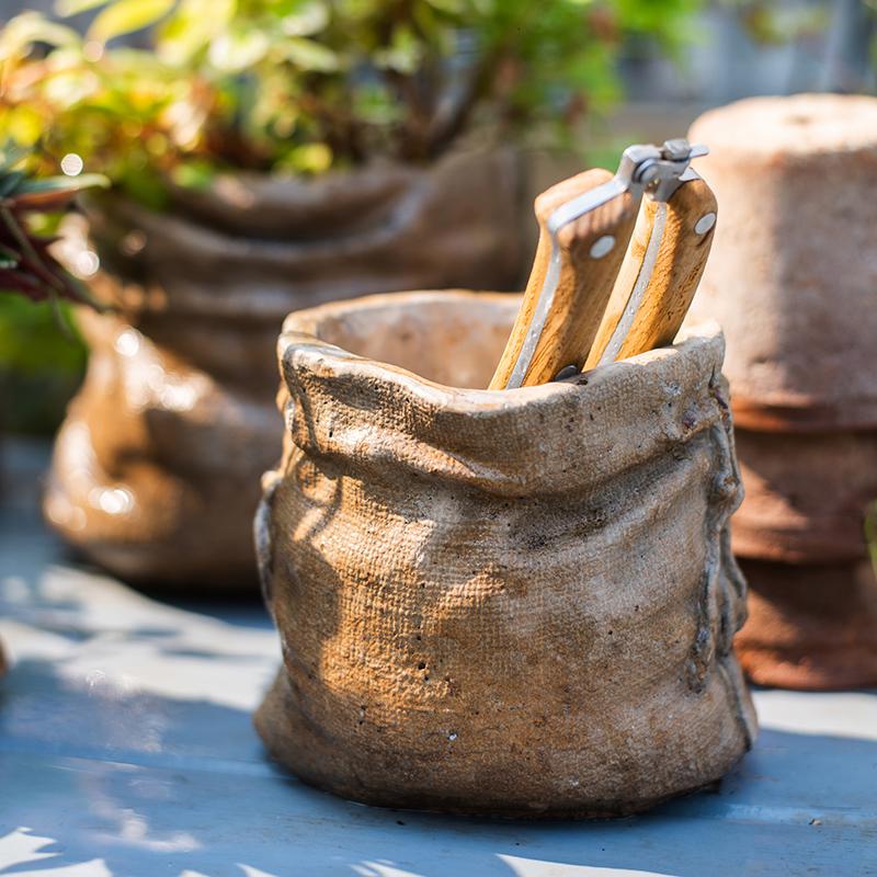 家柏饰(CORATED)水泥麻布口袋花盆花篮花器种植绿植北欧INS创意花园装饰 水泥造型布袋花器(小)底部有孔 大高清大图