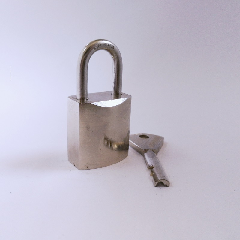 挂锁通开30mm大半圆钥匙视频