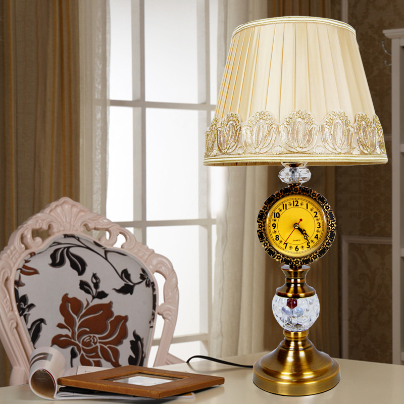 欧式立式台灯卧室床头灯复古闪电客中式带钟表可调光装饰水晶客厅老
