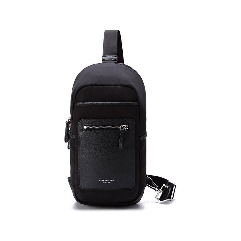 giorgioarmani阿玛尼男士织物配皮单肩斜挎包胸包y2o160yi68e视频