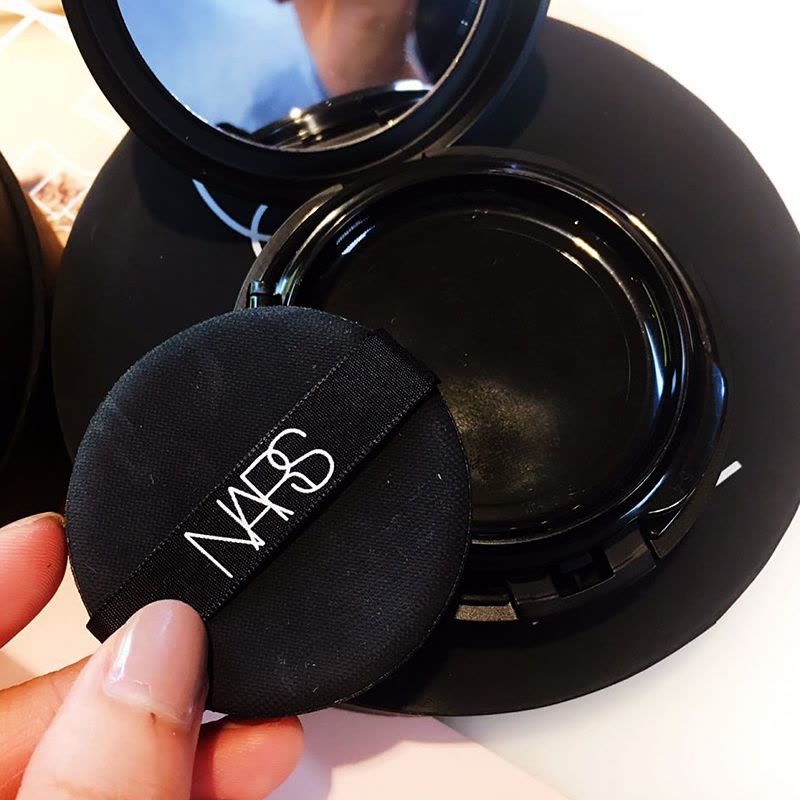 纳斯(NARS)裸光奇肌气垫粉饼(粉盒+粉蕊)SPF23/PA++ #Finland/各种肤质/肤色系/湿粉遮瑕图片