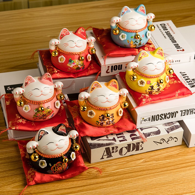 猫小摆件陶瓷创意礼品家居装饰日本存钱罐客厅店铺开业发财猫 三维工匠 6.5寸浮雕红猫金运来福猫高清大图