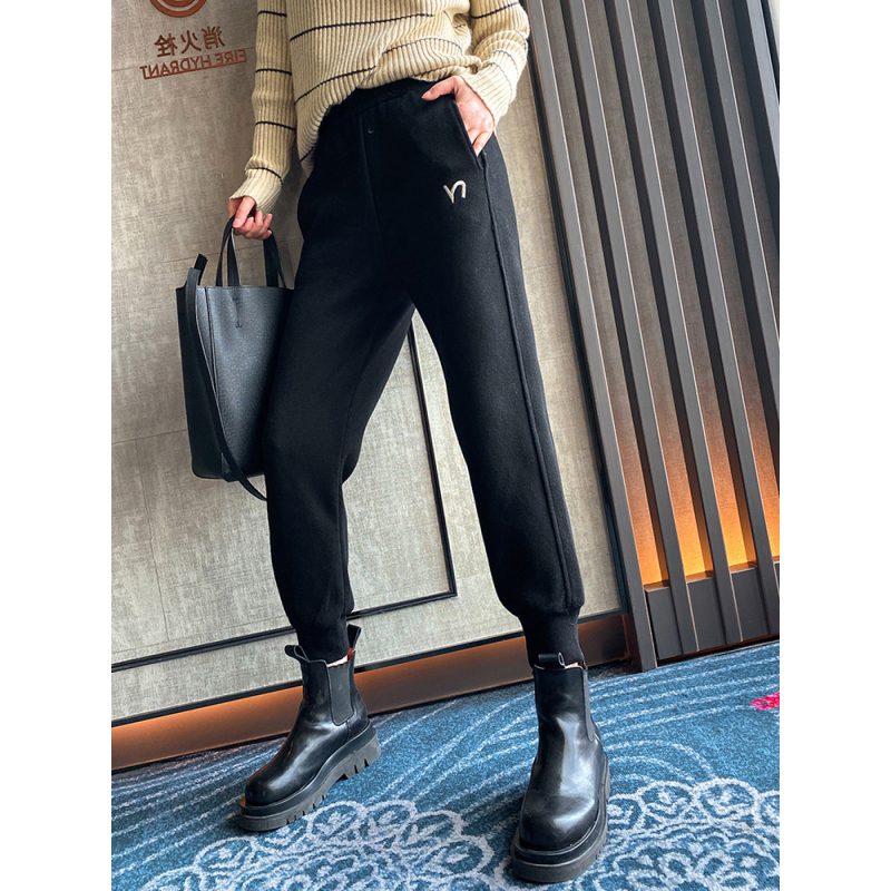 艳如飞2020秋冬季新款加绒运动裤女宽松束脚卫裤长裤灰色加厚休闲哈伦裤休闲裤