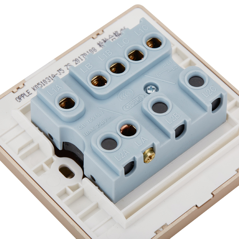 欧普照明开关插座三开单控开关三位单控电源墙壁3开三开面板金g