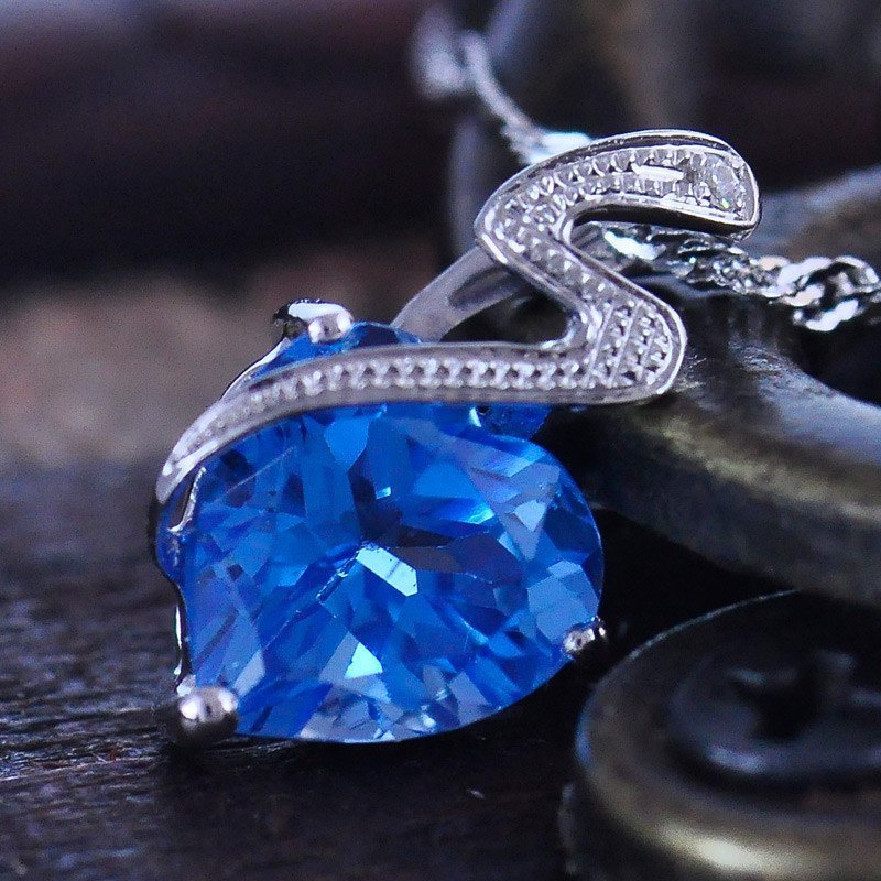 梦克拉Mkela 18K金托帕石吊坠 浪漫心往 宝石吊坠