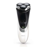 飞利浦(Philips)三刀头电动剃须刀PT786 飞利浦全身水洗剃须刀 男士剃须刀PT726 PT720 PT725