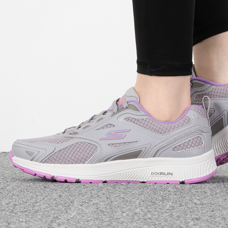 Skechers斯凯奇女鞋新款网面透气运动鞋减震跑步鞋128075-NAT ZP