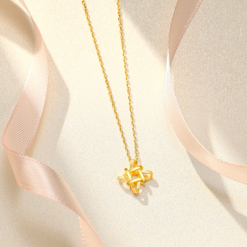 潮宏基星愿黄金项链足金星星几何立体颈饰锁骨链套链女计价工费180元