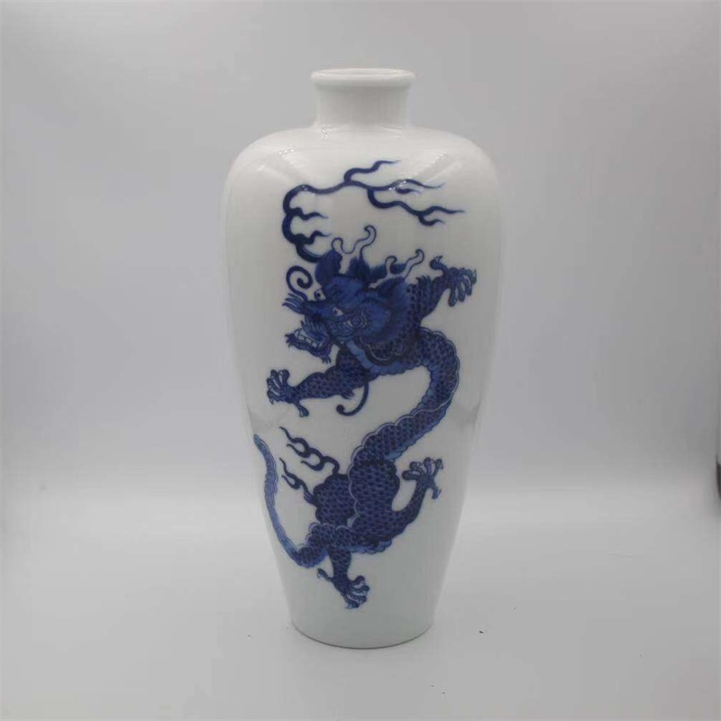 景德镇仿古瓷康熙青花龙纹梅瓶全手工手绘花瓶中式展柜博古架摆件