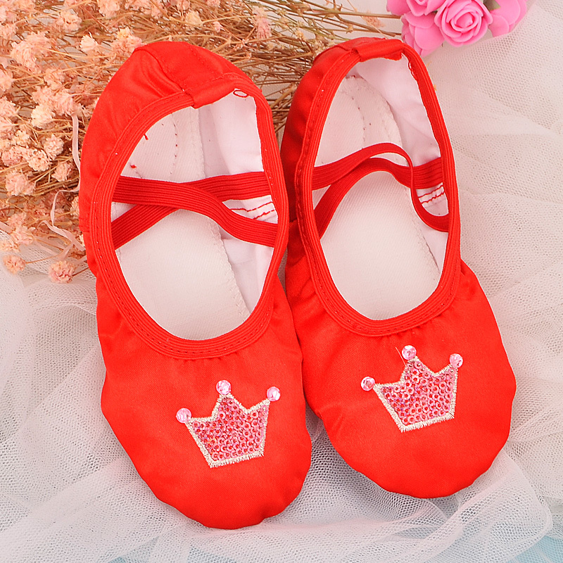 新款儿童芭蕾舞鞋女孩跳舞鞋练功形体演出舞蹈鞋幼儿园宝宝猫爪鞋