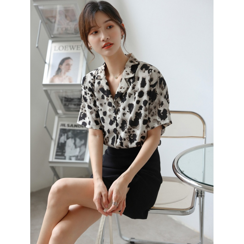 印染衬衣女2022夏季新款短袖豹纹印花衬衫女
