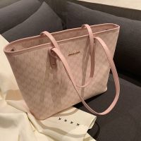 30号晚7点 重磅来袭 miocra koly 樱花大道 托特包 喜欢先加购 粉色单包