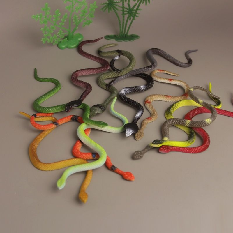 12款小蛇仿真蛇眼镜蛇假蛇愚人节整蛊恶搞小学生玩具吓人礼物