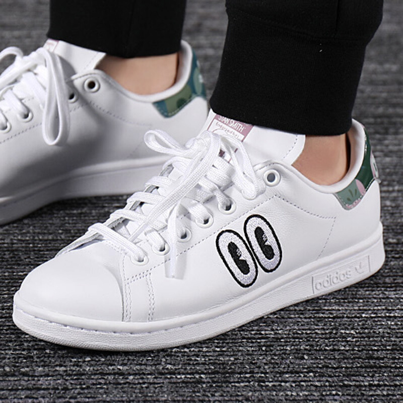 阿迪达斯(adidas)运动休闲鞋阿迪达斯三叶草女鞋2019新款运动鞋史密斯绿尾休闲鞋板鞋CM8415【价格图片品牌报价】-苏宁易购酷锐运动官方旗舰店