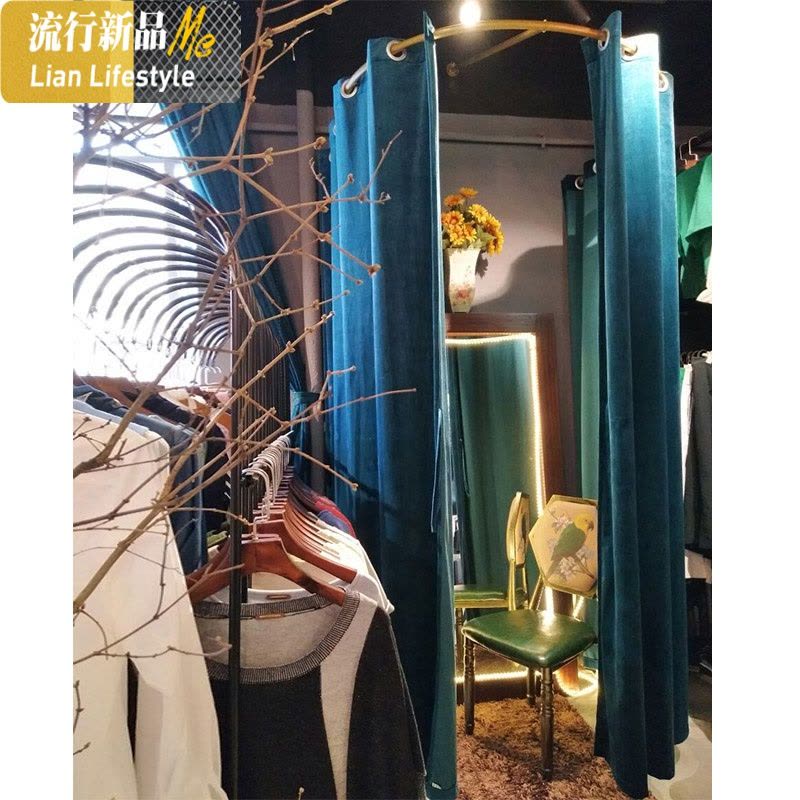 定制绒布试衣间帘服装店窗帘女装更衣室简约衣柜布帘隔断帘子 三维工匠图片