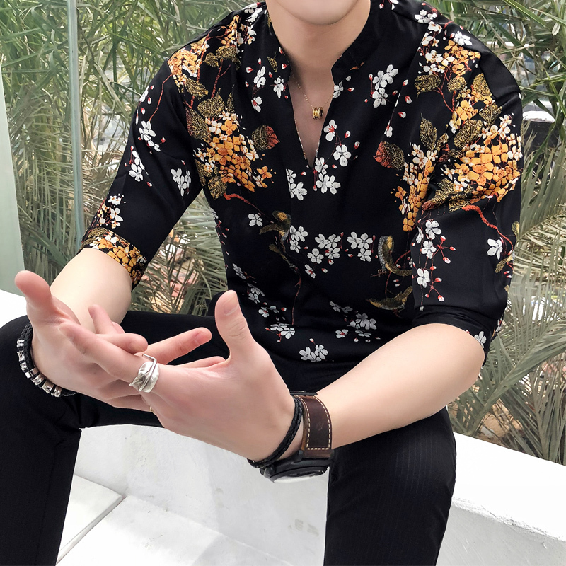 2018夏装年轻男士七分袖衬衫帅气宽松花衣服休闲立领青年中袖寸衣