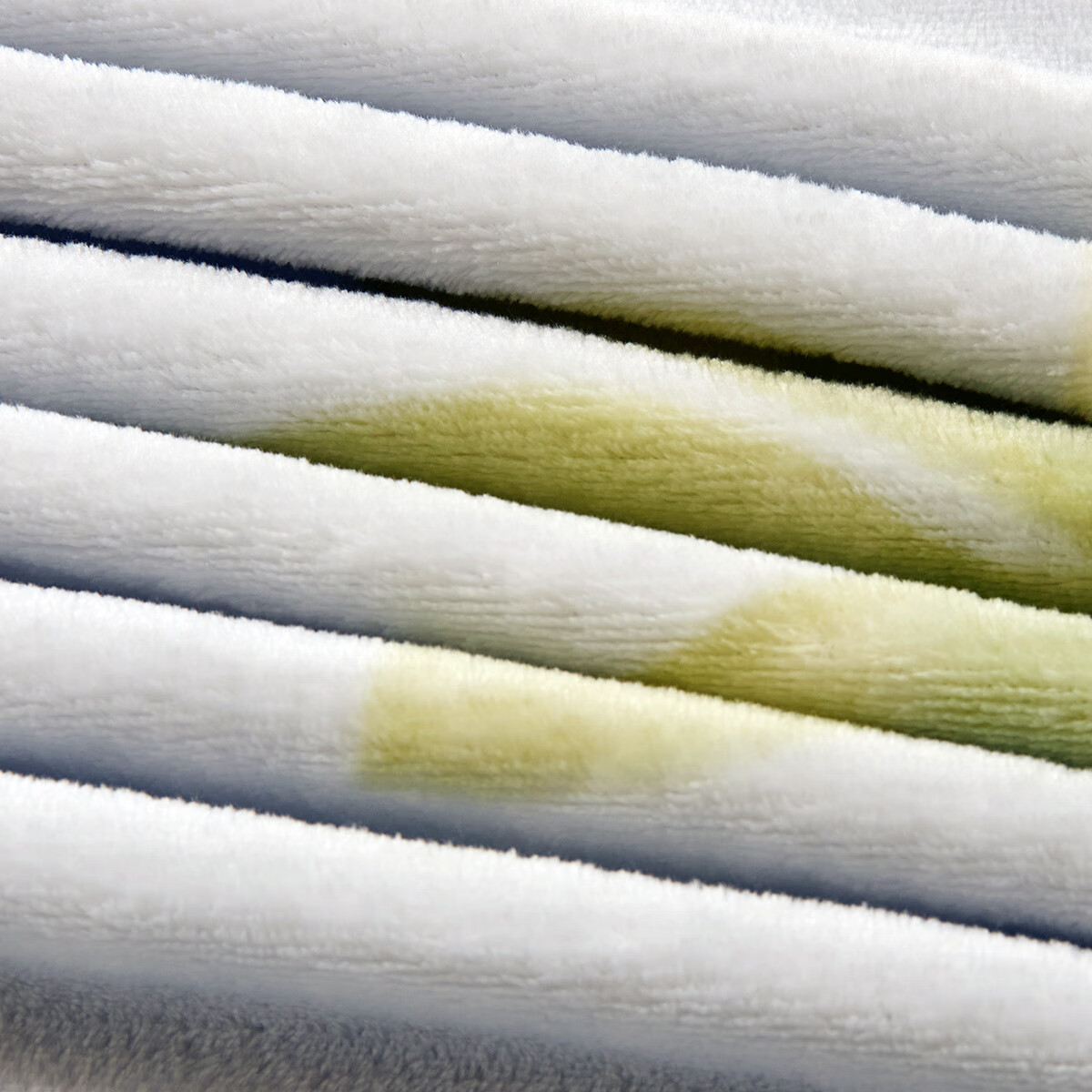 水星家纺DH春语花庭法兰绒毯150cm×200cm/条129128高清大图