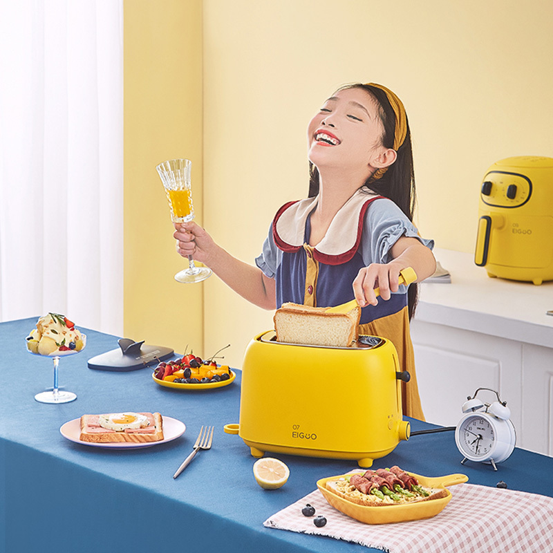 美的 多士炉RP2L18W1A