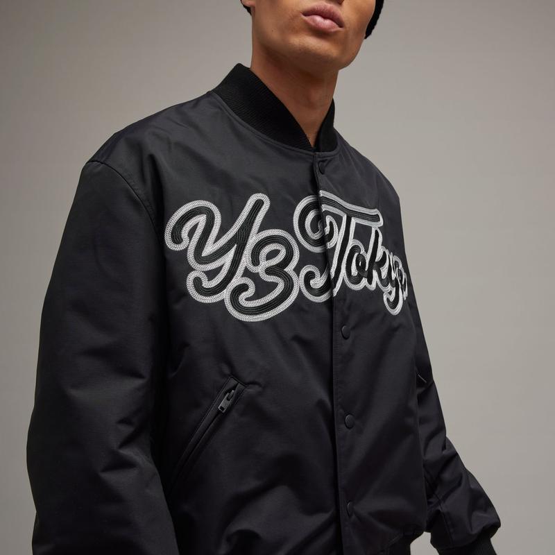 阿迪达斯(adidas)运动时尚女士尼龙防风保暖夹克轻便PrimaLoft内