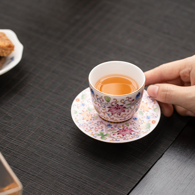 苏氏陶瓷(SUSHI CERAMICS)珐琅彩宫廷风陶瓷个人茶杯茶托礼盒伴手礼(粉)高清大图