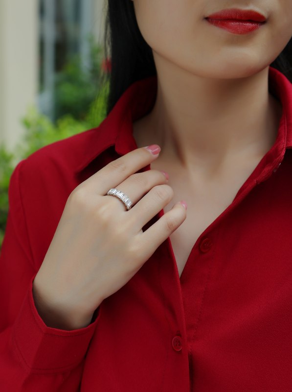 玖钻珠宝女士奢华贵族款其他材质戒指自戴设计独特镶嵌工艺高档大气R12848高清大图