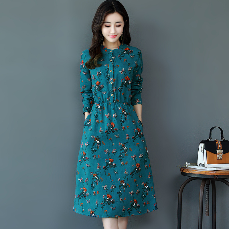 碎花连衣裙女士新品女装秋装潮春秋韩版小清新复古温柔风民族裙子