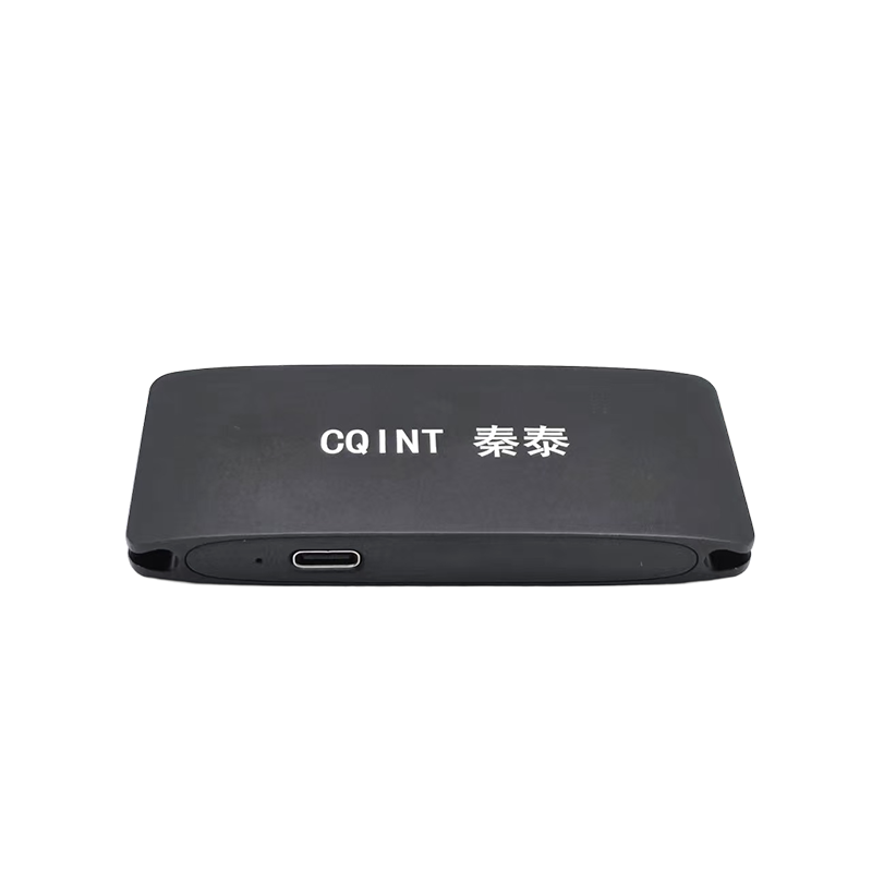 秦泰(Cqint) 深空系列 QDISK-03 移动固态硬盘 1TB 黑色