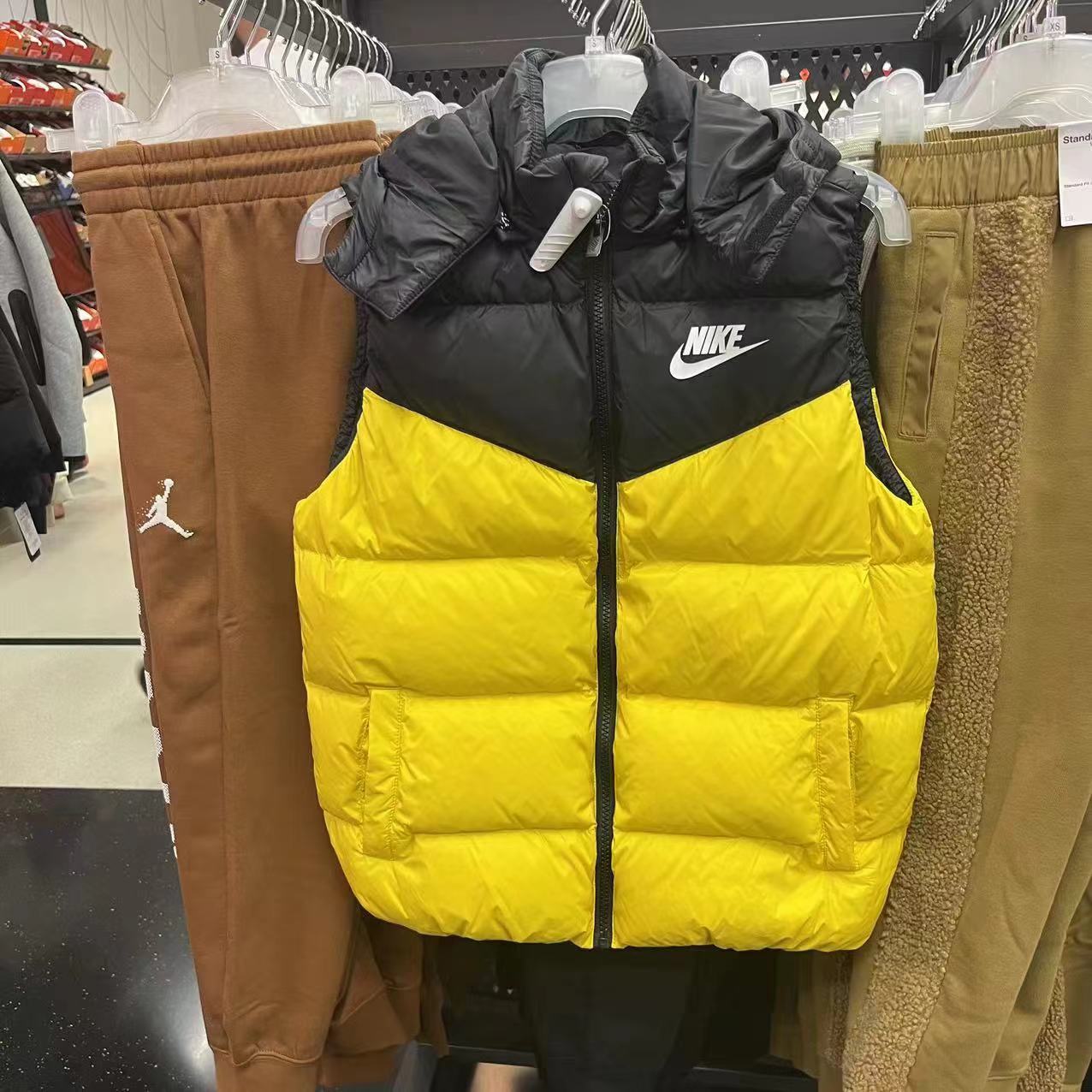 耐克(NIKE)运动马甲报价_参数_图片_视频_怎么样_问答-苏宁易购