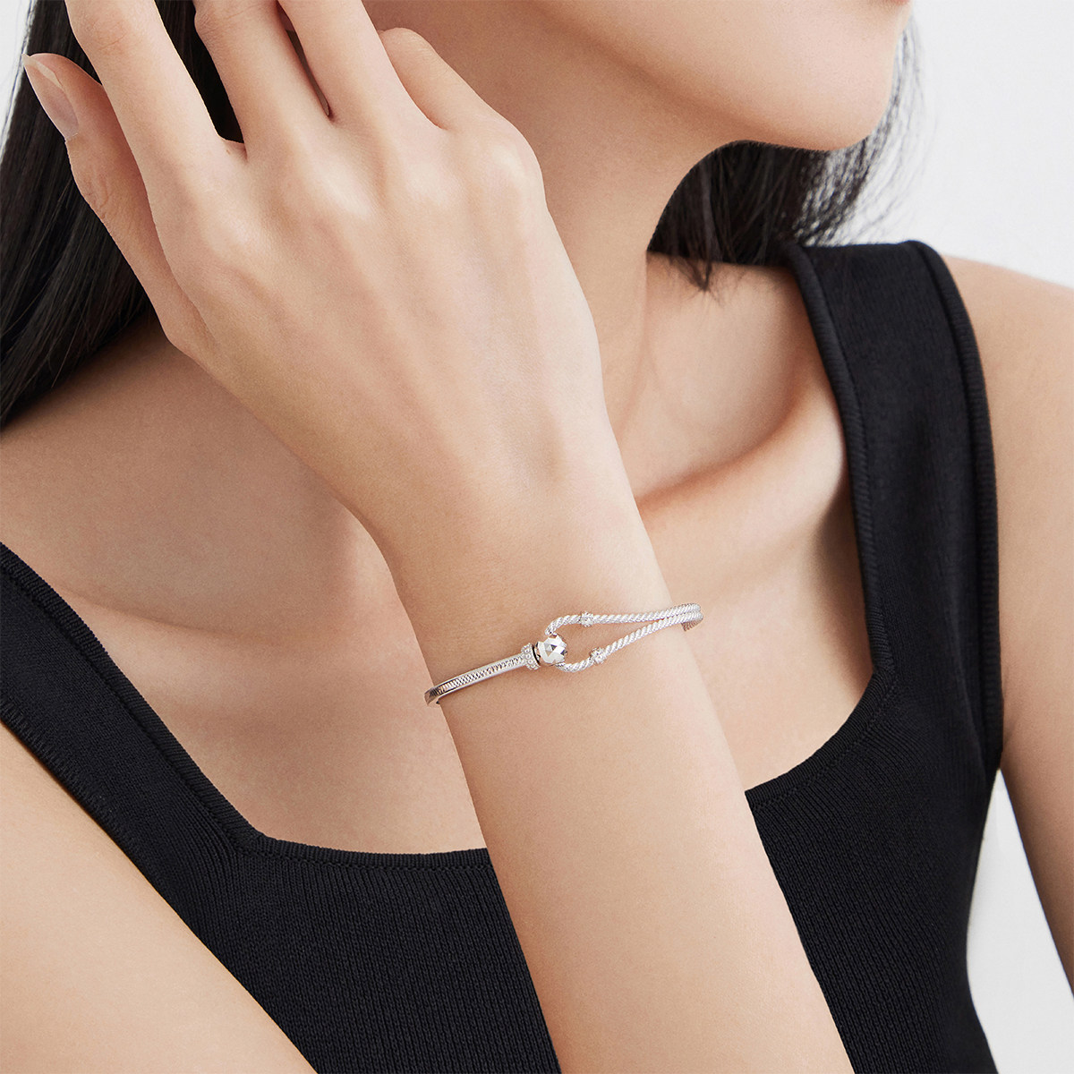 周大福ING KNOT诺系列大克重铂金手镯PT163647女友礼物高清大图