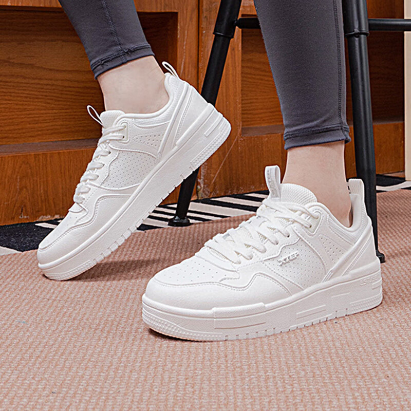 特步xtep运动休闲鞋