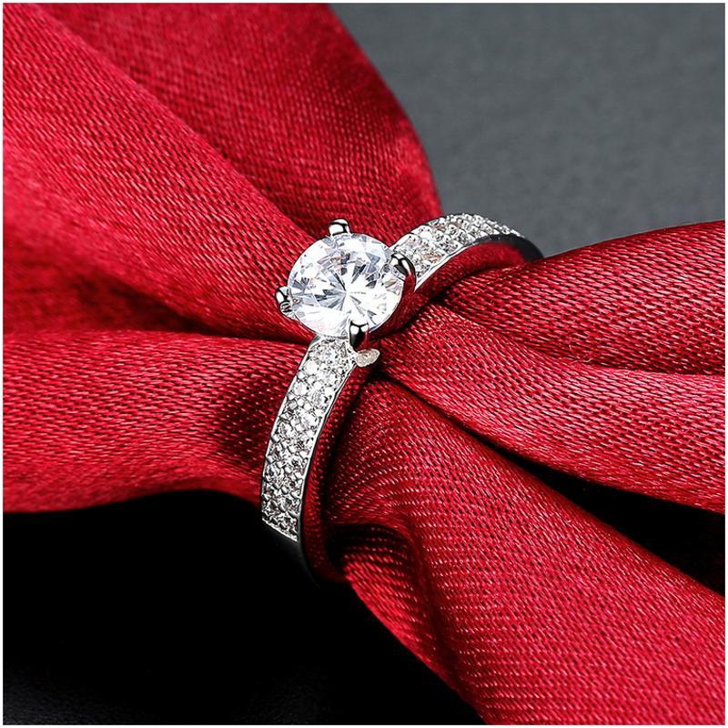 R828-CCouple Love Gold Rings铂金订婚戒指男女钻石情侣简约日韩送女朋友七夕情人节礼物