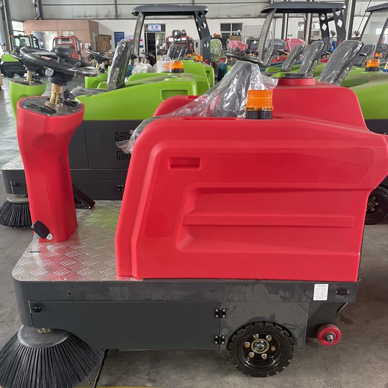 月彰扫地车YZ-1260/台图片