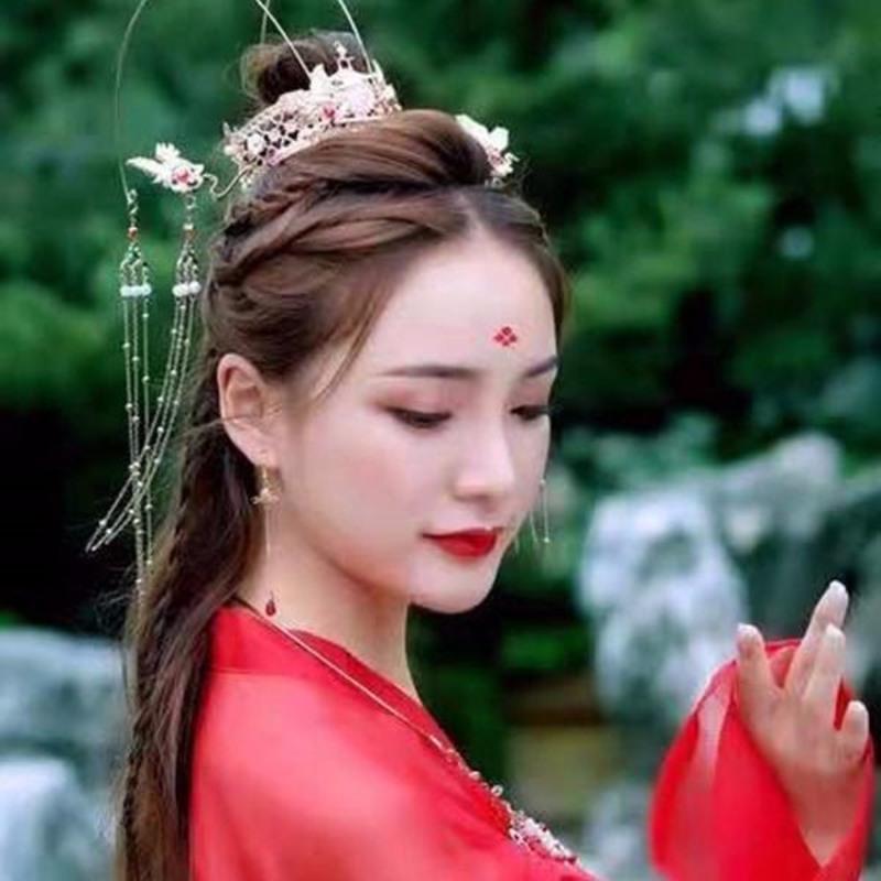 图书>期刊/杂志>时尚/美妆>图书其它>新款古风发冠魏晋汉服头饰女学生