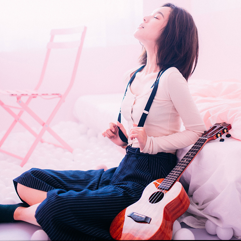 KAKA卡卡 KUT-MAD新款 尤克里里乌克丽丽ukulele桃花心木全单板26寸小吉他
