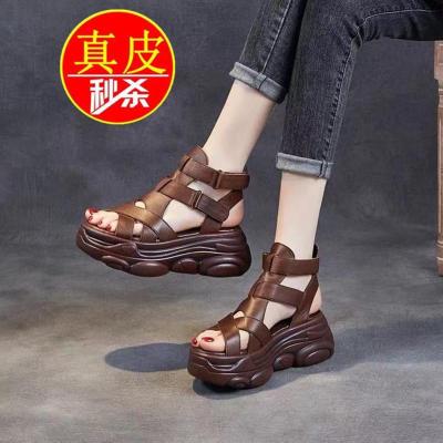 真皮高跟罗马凉鞋女厚底复古2021夏季新款镂空鱼嘴妈妈凉鞋防水台 棕色 35