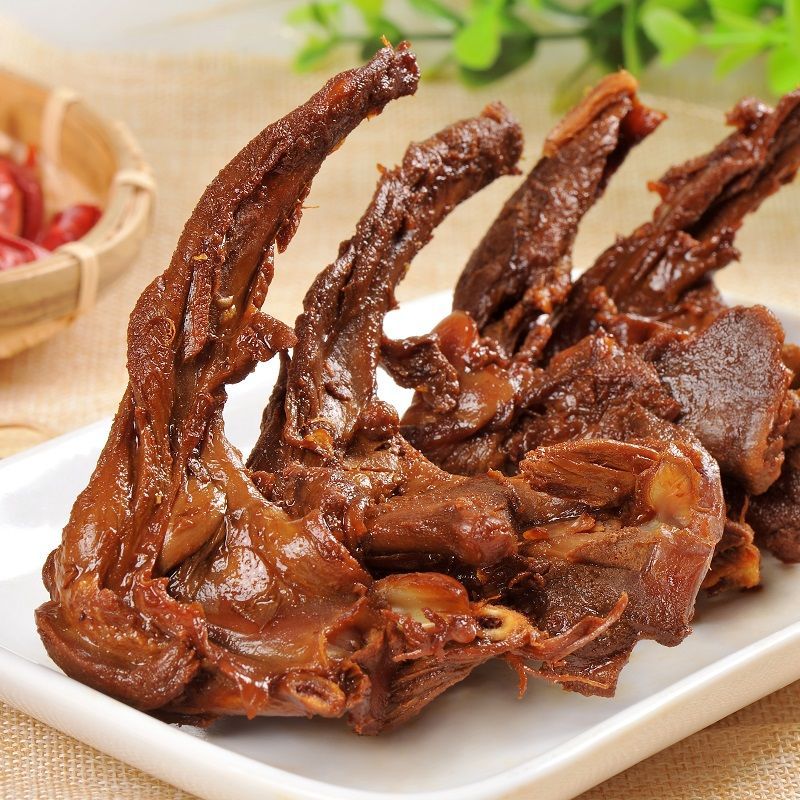香辣鸭锁骨特产鸭架250500g批发休闲零食小吃麻辣甜辣卤味鸭肉