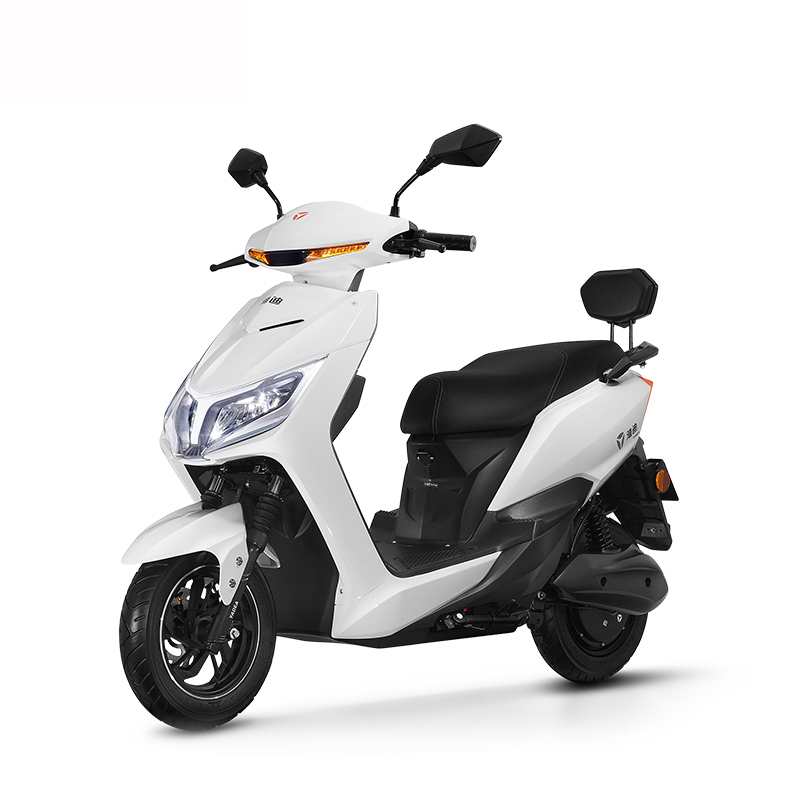 执法1号锐致60v20a电动车成人电瓶踏板车雅迪代步男女电动轻便电摩