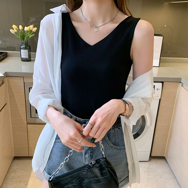 服装鞋帽>女装>背心吊带>秋壳>秋壳背心吊带>