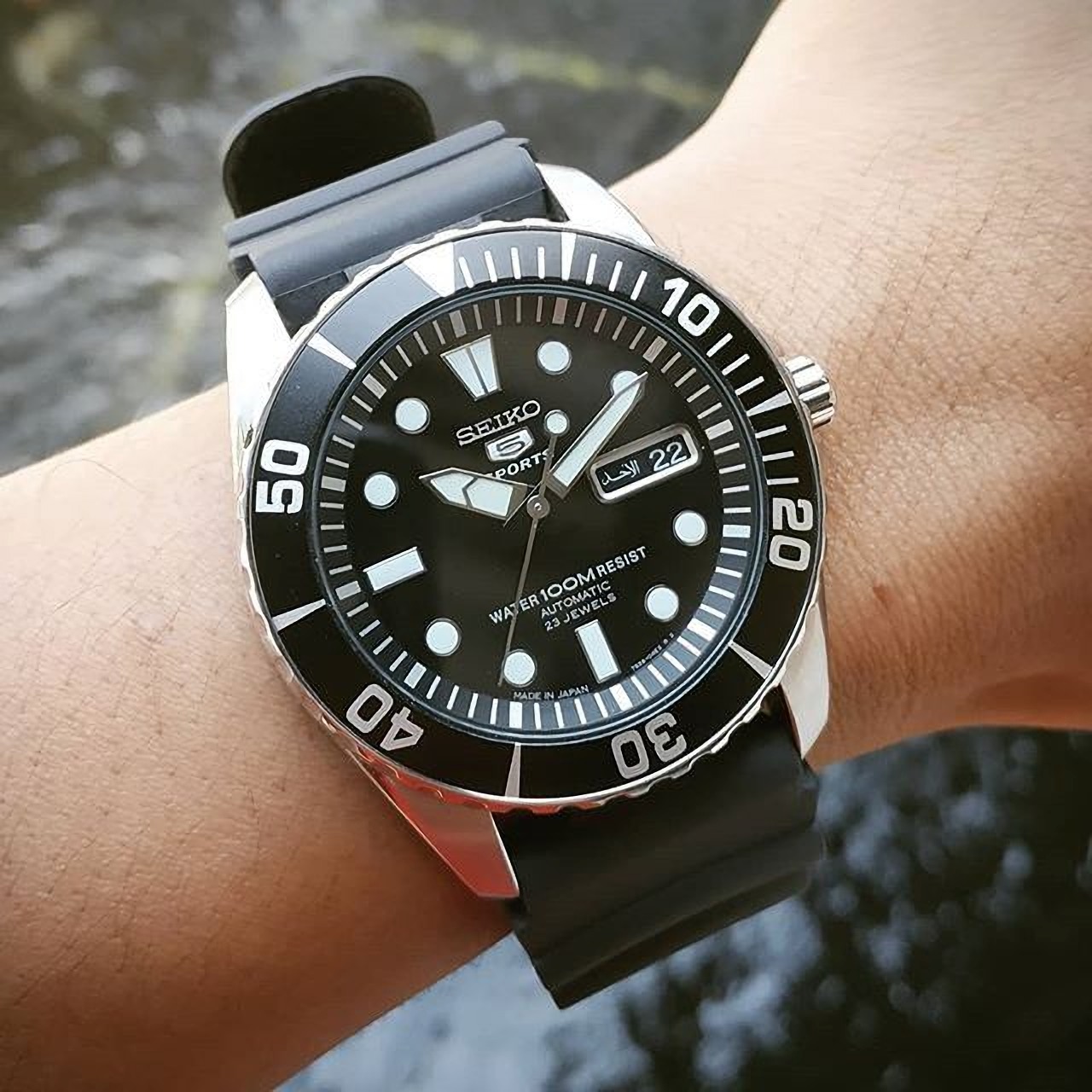 seiko精工手表美国直邮正品5号盾夜光不锈钢男士防水机械表snzf17机械