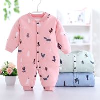 婴儿夹棉连体衣秋冬季新生宝宝衣服0-3个月1岁和尚服长袖哈衣爬服 松鼠粉色 有骨款码字偏小点 66